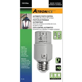 Automatic Light Control medium base 100W incandescent photo eye turns lights on at dusk off at dawn screw in for auto light control vacation security lighting home use indoor or covered outdoor_PL105
