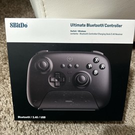 8BitDo Ultimate Bluetooth Controller for Switch • Windows. with Charging Dock