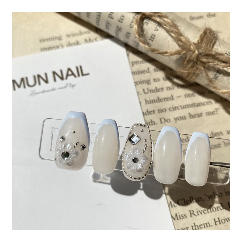Ice Flower Nail Tips - Short Oval / 아이스 플라워