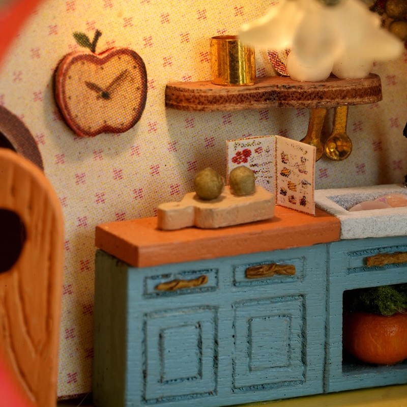 CUTEROOM Dollhouse Kit, DIY Miniature House Kit-Apple House