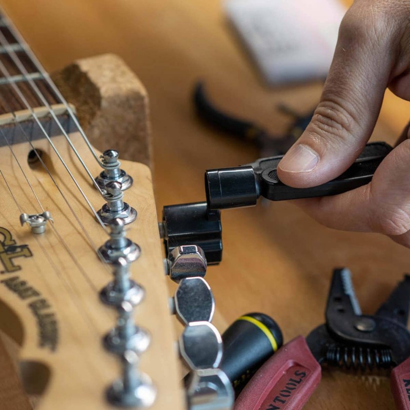 Mojotone Guitar Neck Support Rest w/String Winder