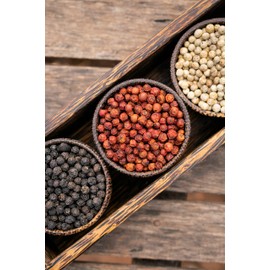 Tasty Pott Pepper Assortment I Peppercorns I Delicatessen I Specialties I Pepper I Pepper I Spices I Spice Mixes (Organic Jumbo Malabar 70 g)