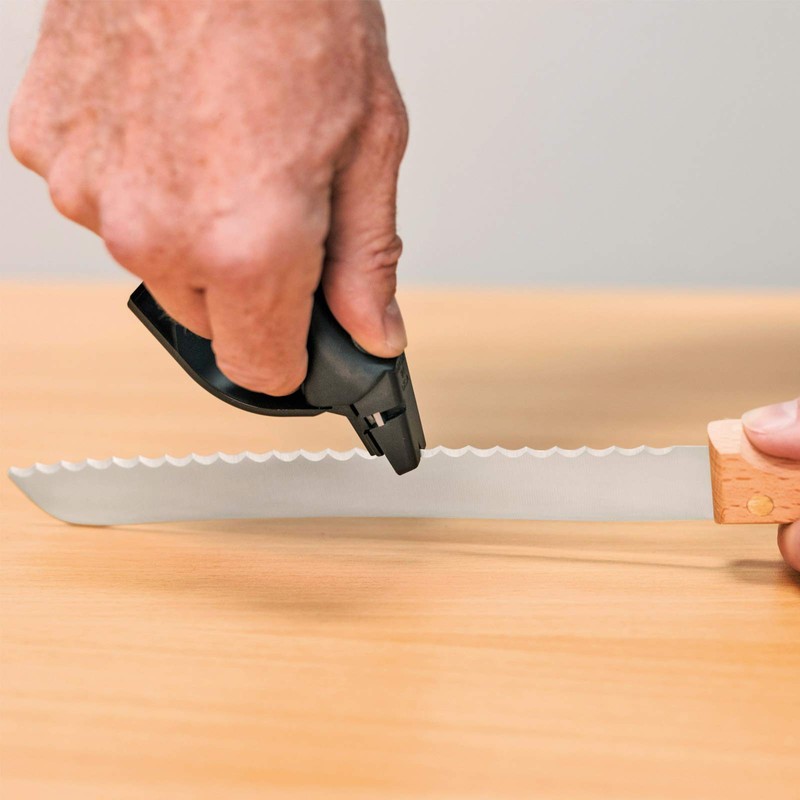 Herbertz Messerschärfer - V förmiger Schärfeinsatz - schwarzes Kunststoffgehäuse -
