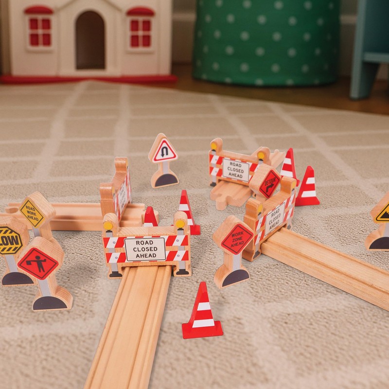 16 Pc Wooden Construction Signs and Traffic Cones - Construction