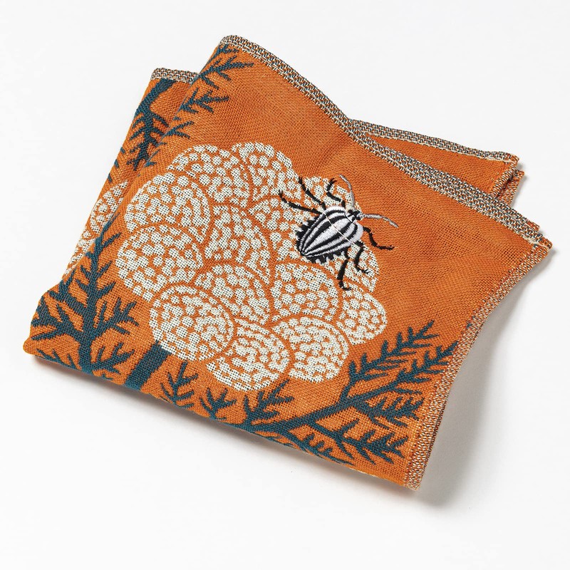 Kusuhashi Monori [moritaMiW] Triple Gauze Handkerchief Flowers and Stink Bug