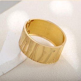 Vintage Textured Wide Chunky Bangle Bracelets for Women Dainty Bohemian African Indian 14K Yellow Gold Silver Plated Cuff Wrist Open Bangles Statement Fashion Unique Exaggerate Trendy Jewelry Gift