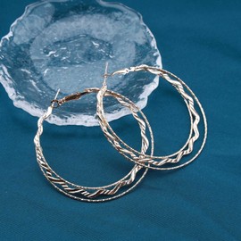 Aneneiceera Fashion Large Wavy Circle Earrings Gold Circle Dangle Earrings Boho Stacking Circle Hoop Studs Earrings Chunky Geometric Earrings Jewelry Gifts for Women and Girls