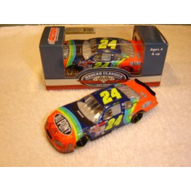 Lionel JEFF GORDON #24 DUPONT 2000 RICHMOND RACED WIN 1/64 Action Nascar Classic NEW