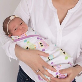 Miracle Blanket Swaddle (Pink)