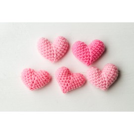 redchocol8(R NEW Set of 5 Handmade Crochet Pink Hearts Amigurumi 3D Charm Wedding Card-making Deco