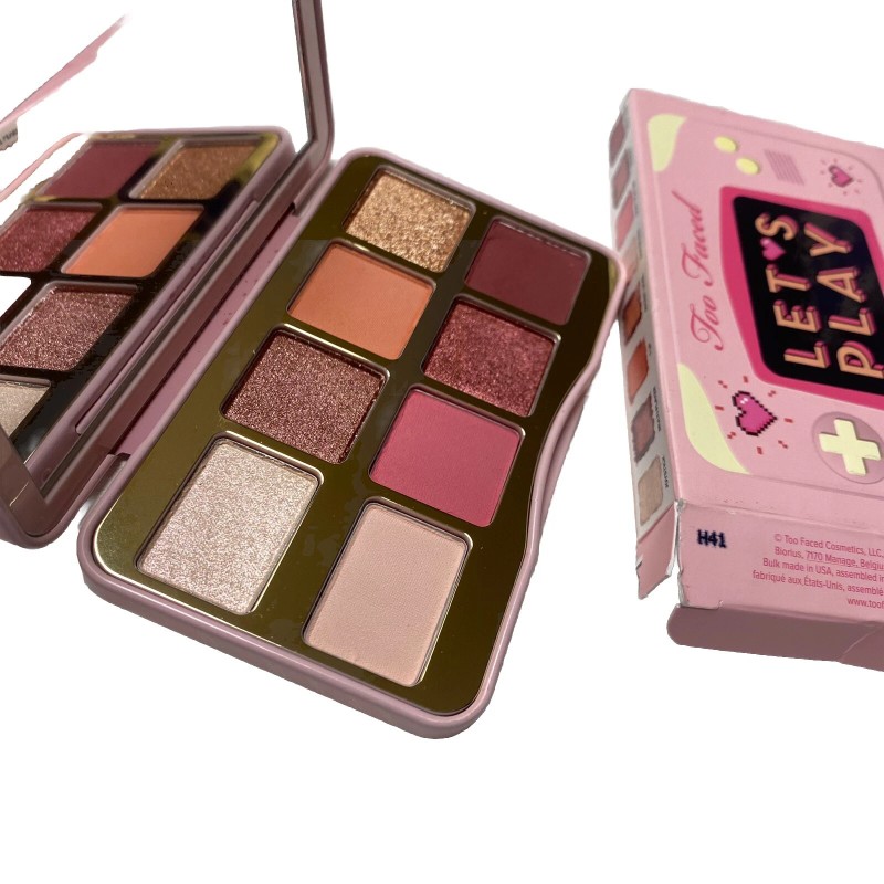 Too Faced LET'S PLAY On-the-Fly Eye Shadow Palette Bubble Gum