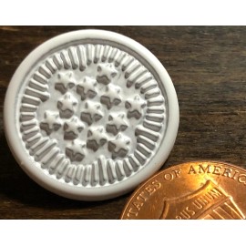 Unbranded Lot of 6 Flat Top Metal Base White Paint Shank Buttons Stars 20.4mm 13/16" 12182