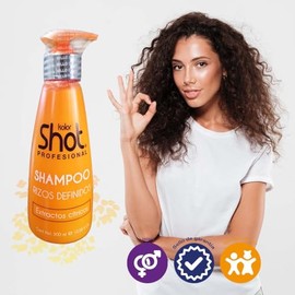Shampoo Rizos Definidos Kolor Shot con Cacao y Aceite de Jojoba Sin Sulfatos ni Parabenos para Pelo Ondulado y Rizado, Limpia e Hidrata Proporcionando Brillo, Revitaliza el Cabello Maltratado