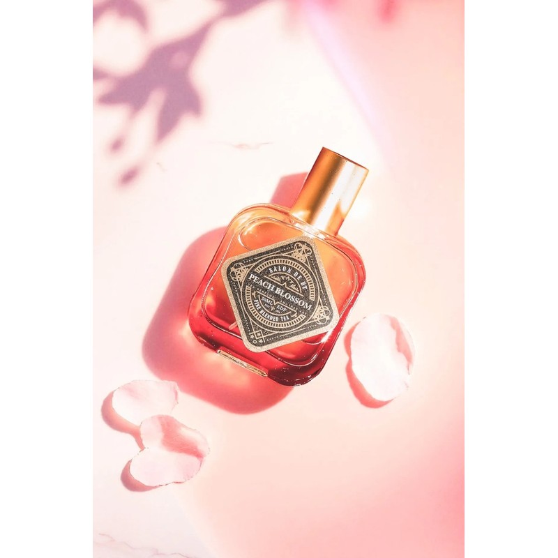 Peach Blossom, the carefully sweet scent of flower tea with
