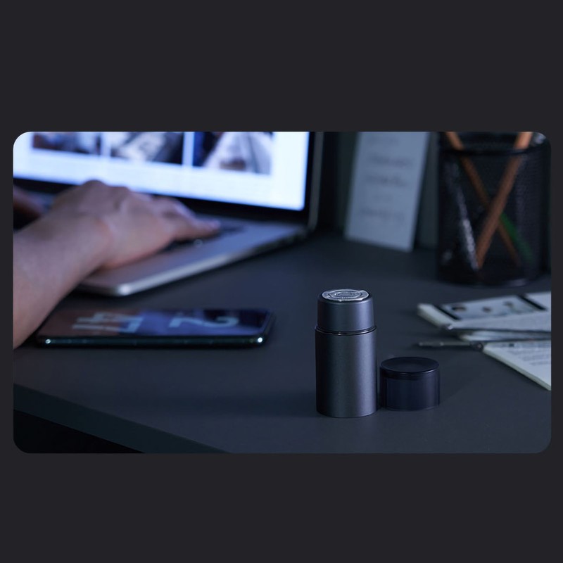 Men Electric Trimmer Rechargeable Portable Lightweight Intelligent Sensor Beard Cutting