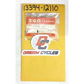 Suzuki NOS GENUINE Suzuki  T125  TC90  TS90  RV90 FZ50 TM75  Needle Clip  13394-12110
