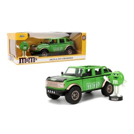 Jada Hollywood Rides M&M'S 2021 Ford Bronco with Green M&M'S Metal Figure - Die-cast Car with Opening Doors, 1:24 Scale, Ages 8+, Collectible Toy for Kids and Adults