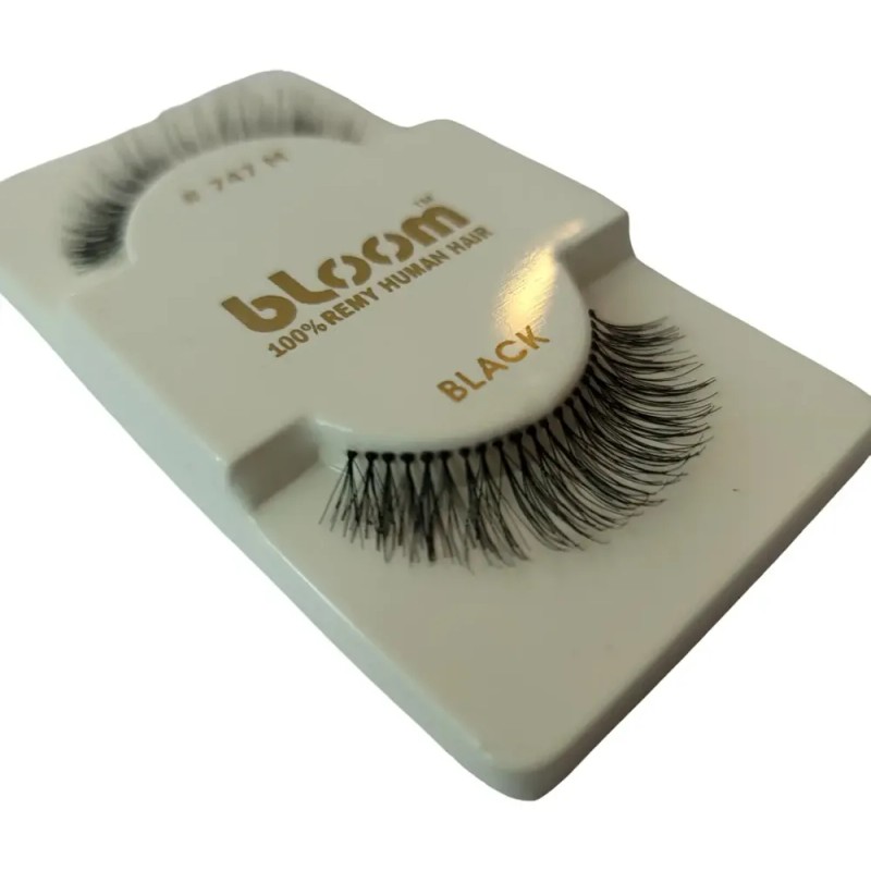 12 Pestañas Tira Bloom 100% Natural Docena Solo Modelo #747m