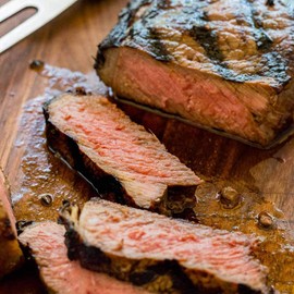 Wegmans Steakhouse Peppercorn Marinade for Beef - 16 Oz (473 ml)