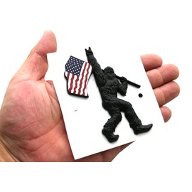 1x Sasquatch Car Badge Emblem Fishing USA Flag Decal Compatible with Ford Bronco Universal Car Truck SUV (Colorful USA Flag-Matte Black)