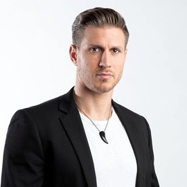 Wolflock Premium Necklace Men's Tooth Pendant Obsidian Wolf Viking Jewellery Wolf Tooth Chains for Men Secure Clasp Includes Jewellery Box, Obsidian, Obsidian