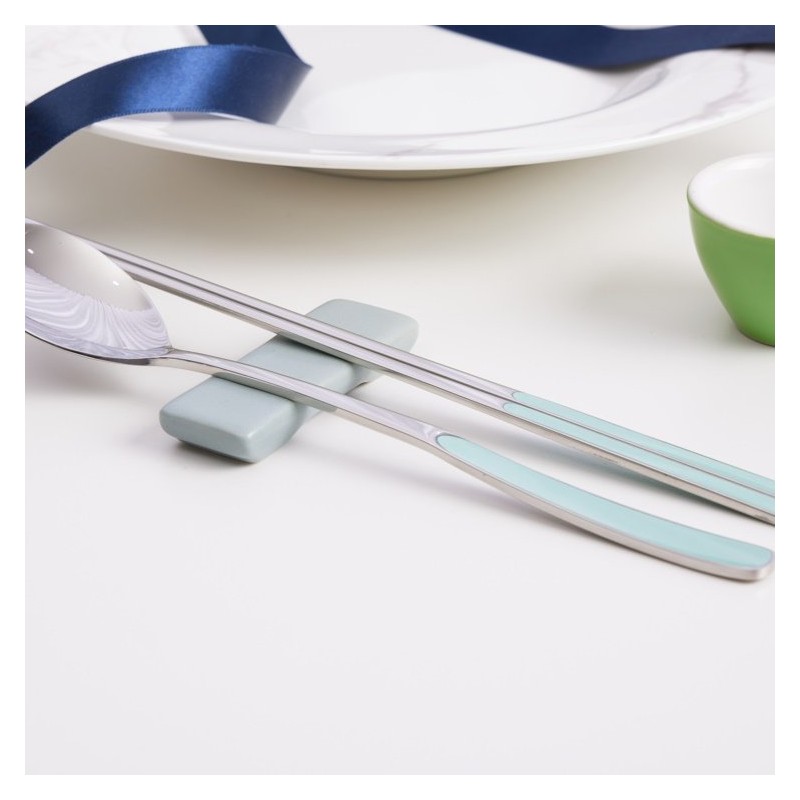 Pristine pastel-colored premium quality domestic cutlery set with good grip,