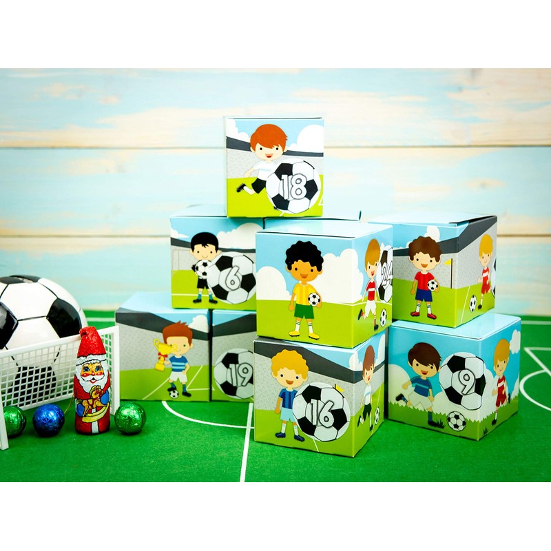 Papierdrachen 24 Advent calendar boxes - green with football players
