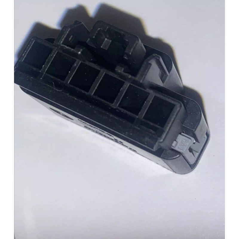 Delphi (12) DELPHI 15326900 6-WAY FEMALE CONNECTOR PA6 GB20 GF10