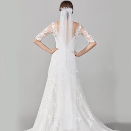 Amooteak 1 Tier Wedding Veil with Rhinestones Soft Tulle Veil with Lace Comb Elbow Length, Fingertip Length, Waltz Length (off white, 30 inches)