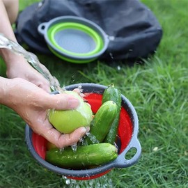 Collapsible Colander with Long Handle for Draining Pasta, Fruits and Vegetables – Space-Saving Folding Kitchen Strainer