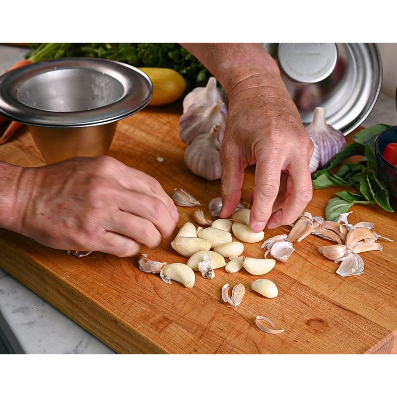 Mobi 18/10 Stainless Steel Shake 'n Peel Garlic Skin Remover