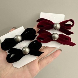 ベロア リボン ヘアアクセ 黒 ヘアクリップ 子供 2個セット 小さめ 髪飾 前髪 クリップ 髪留め 七五三 結婚式 卒園式 発表会 (パールヘアクリップ)