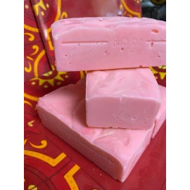 Homemade Pink Lemonade Fudge *nut free* 1/2 pound