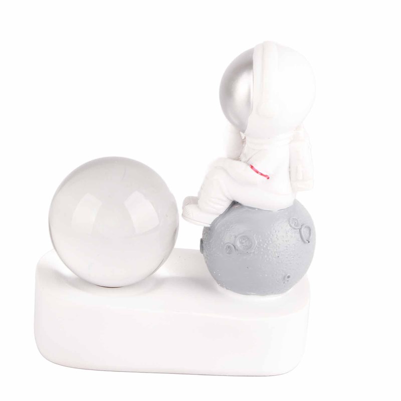 Resin Astronaut Crystal Ball Night Light Galaxy 3D Inner Carving