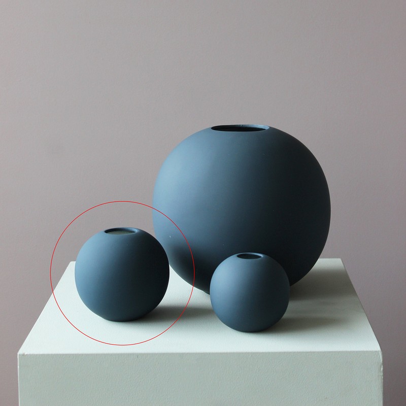 Cooee Design Ball Vase 10 cm Midnight Blue