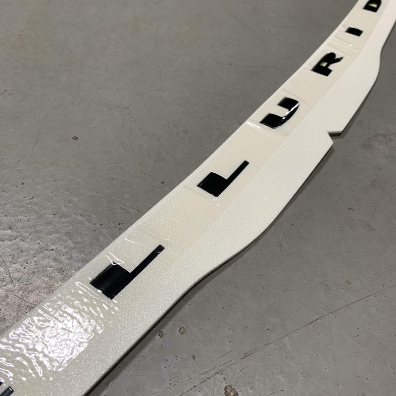 NEW OEM "NIGHTFALL" EDITION KIA TELLURIDE HOOD EMBLEM/NAMEPLATE