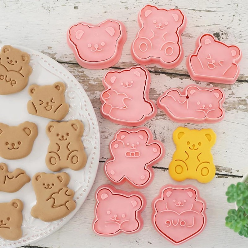 8Pcs Bear Theme Cartoon Cookie Mold 3D Stereo Pressing Cookie