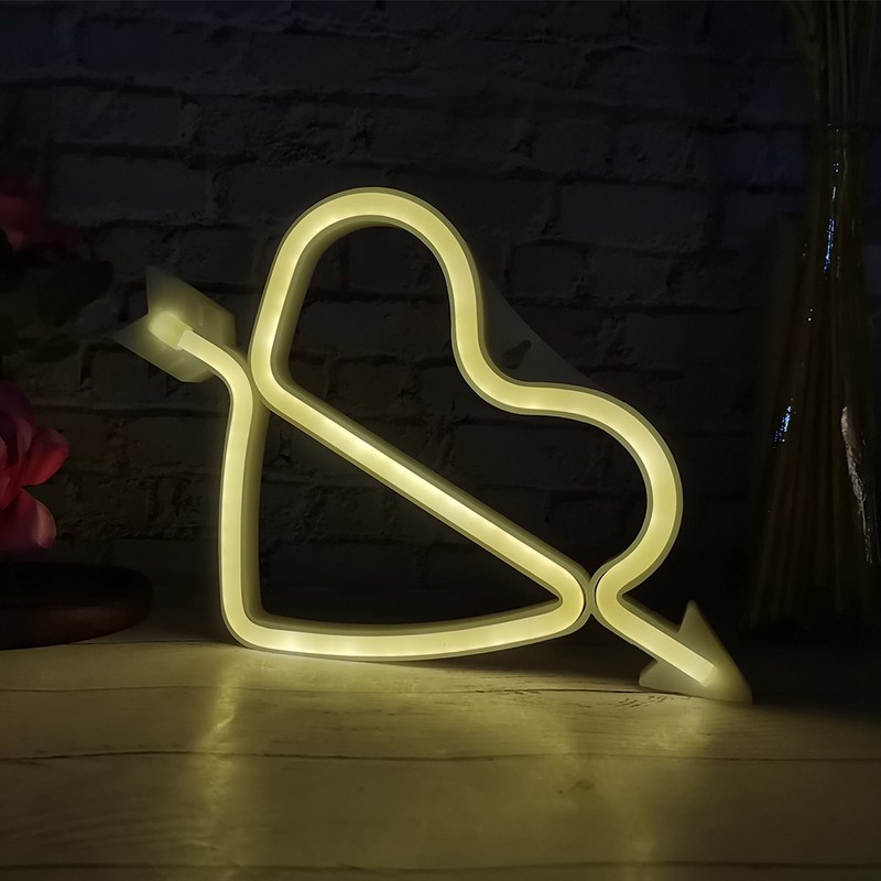 Adorable Heart shape LED Light Decorative Wall Hanging Lamp for