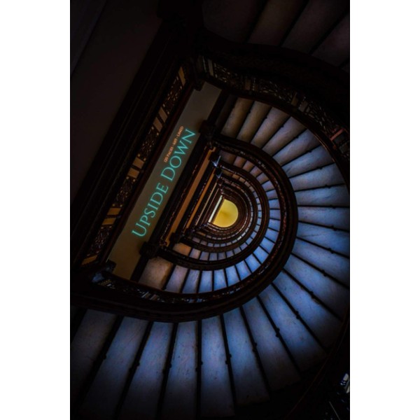 UPSIDE DOWN: 120 Pages - 6x9 - Lined | Notebok,