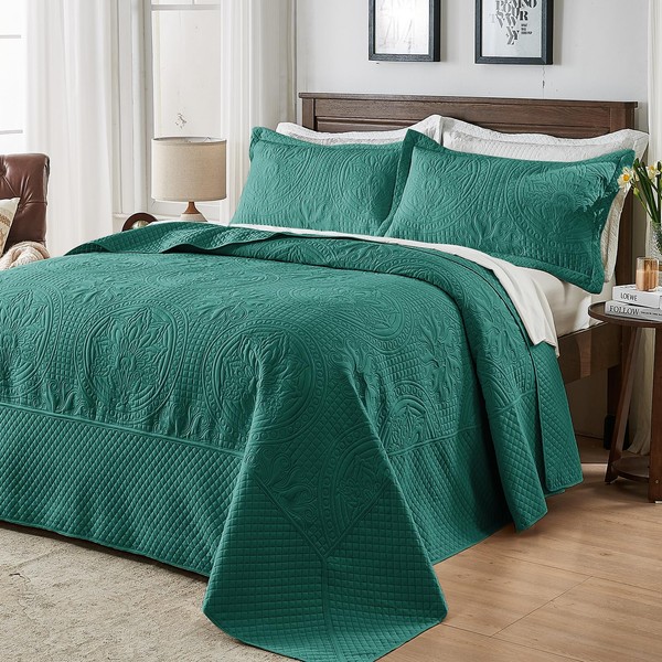 Qucover Alaska King Bedspread 132x 120, Extra Wide Oversized King