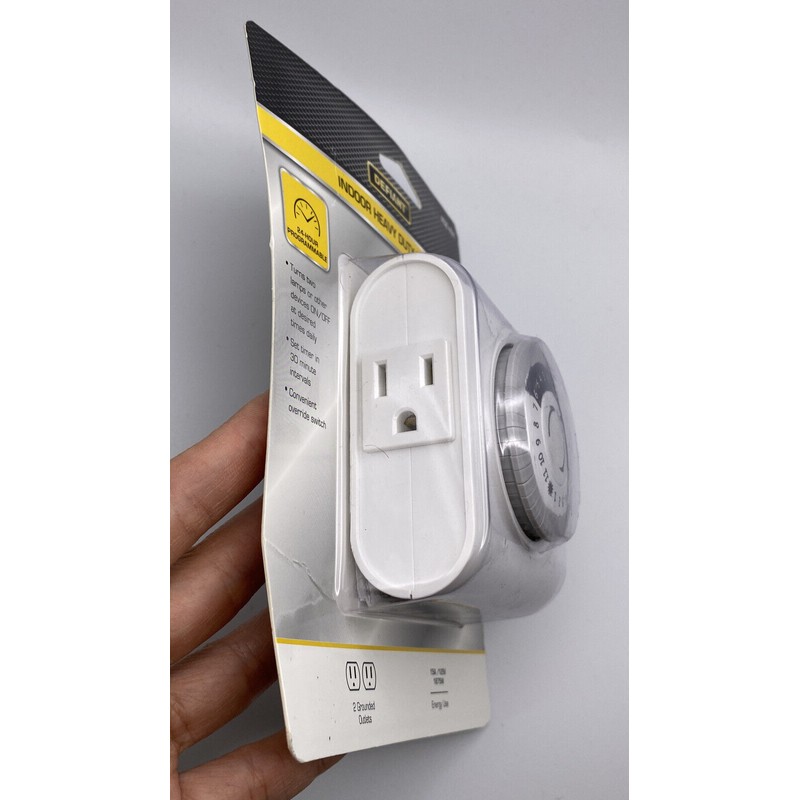 Defiant 15-Amp 24-Hour Plug-In Mechanical Timer Heavy Duty 2-Outlet