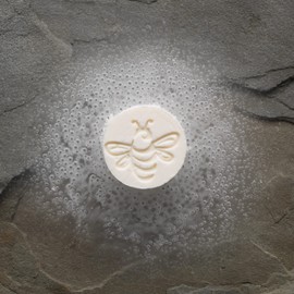 Avital's Apiaries 4 Handmade Raw Honey & Colloidal Oatmeal Bath Bombs with Lavender & Lemongrass Essential Oils to soothe hydrate dry skin