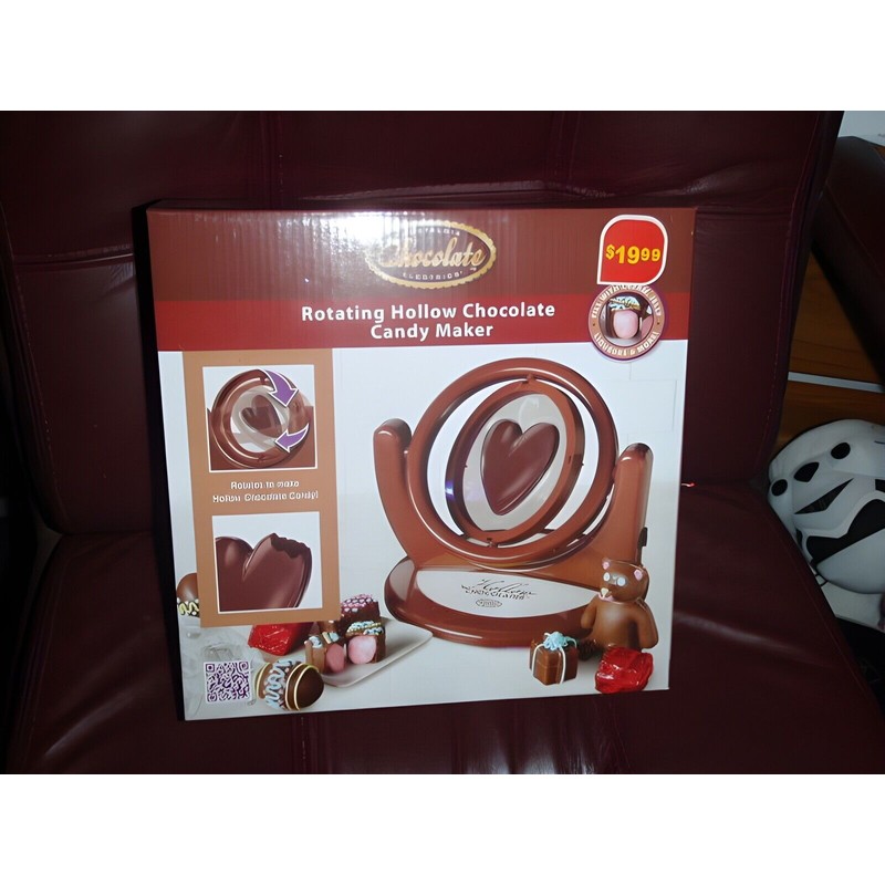 Nostalgia Chocolate Electrics rotating hollow chocolate candy maker NEW IN