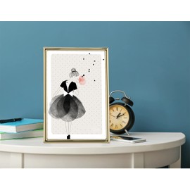 YiPinYin 4x6'' Simply Gold Metal Picture Frame 2pack, Elegant Narrow Plated Photo Frames 4 x 6'' With Soft Touch Velvet Backing for Desktop and Wall Décor