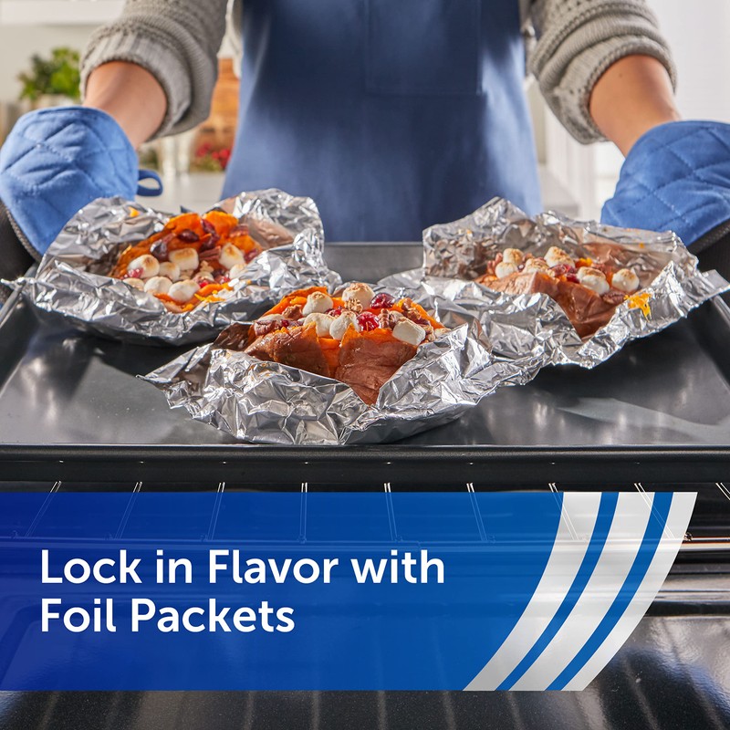 Reynolds Wrap Everyday Strength Aluminum Foil Roll, Freezer Safe and