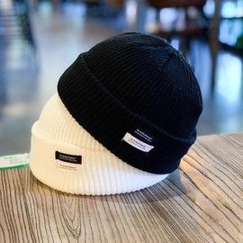 Wool Short Fisherman Beanie for Men & Women – Knit Cuff Trawler Hat, Winter Warm Unisex Beanie for Outdoor Adventures & Daily Use (Black)