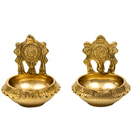 Spillbox Brass Diya for Puja | Pooja Aarti | Arti Deepak Deepam Oil Lamp for Home Temple Puja Articles Decor Gifts - Shangu Chakra Kuber Set