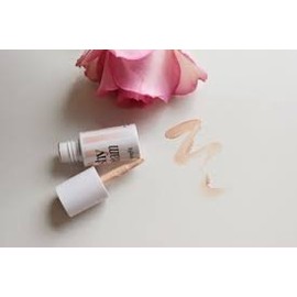 Benefit Shy Beam Mini nude pink highlighter