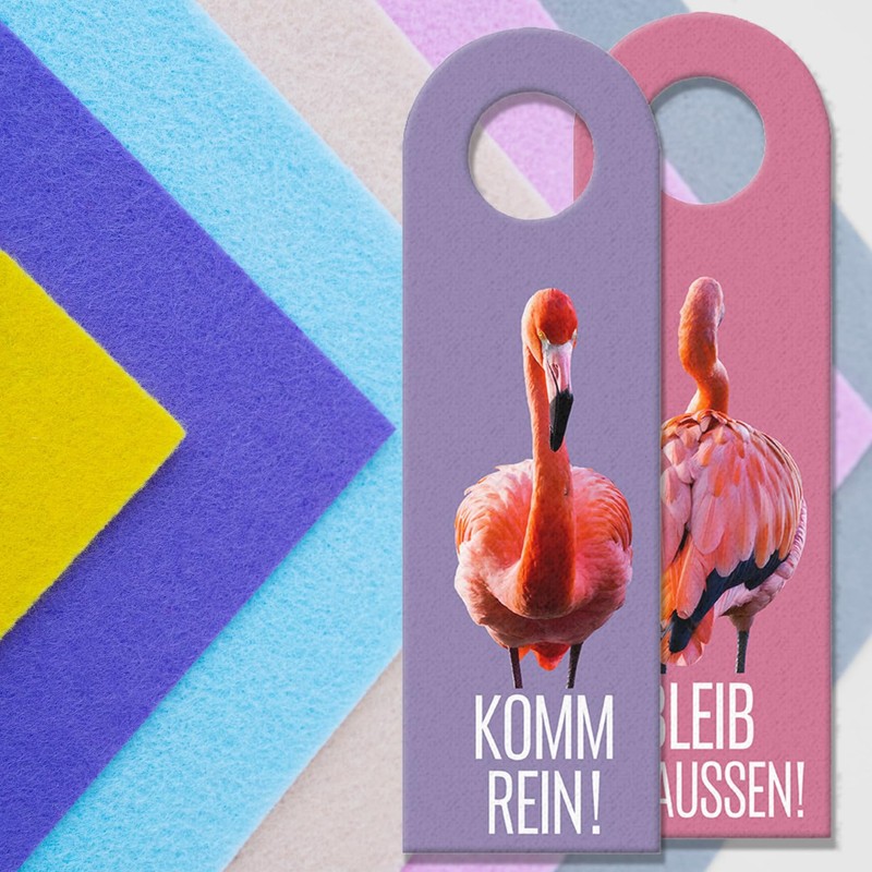 Bleib draußen Komm rein - Flamingo Door Hanger Funny Door