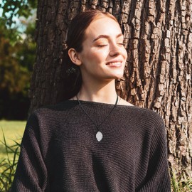 COAI Unisex Necklace with Nine-Tailed Fox Pendant, Nylon White Agate Nylon, Agate